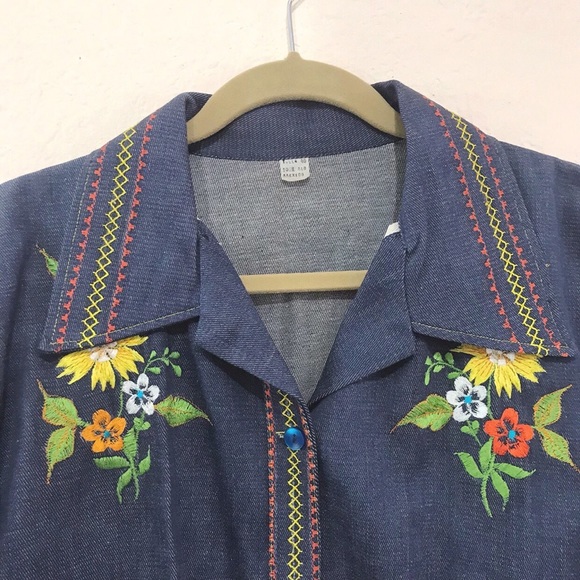 VINTAGE 70s Mexican Floral Embroidered Denim Coat - Picture 3 of 5